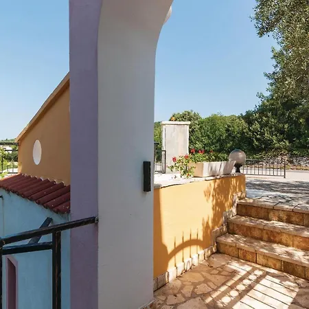 公寓 2 Bedroom Amazing Apartment In Posedarje